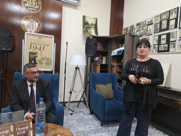 МОГУЋА ИСТОРИЈА ЈЕДНОГ ГЛУМЦА