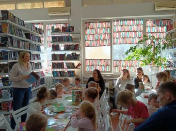 РАДИОНИЦА „ПРИЧАОНИЦА“ – ПРВИ КОРАЦИ У СВЕТ КЊИГА