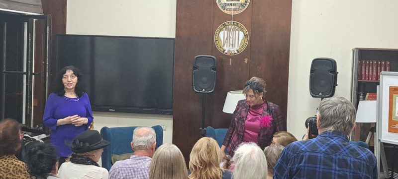 ПРЕДСТАВЉЕНА ЗБИРКА ПЕСАМА ,,ВРЕМЕ СЕЋАЊИМА МЕРИМ“ АУТОРКЕ МИРЈАНЕ ШУЉМАНАЦ ШЕЋЕРОВ